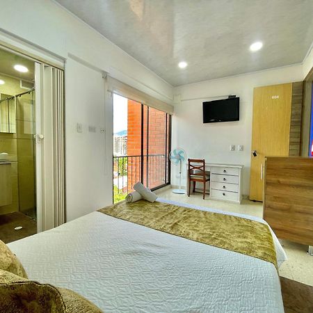 Hotel Torre Primavera Меделин Екстериор снимка